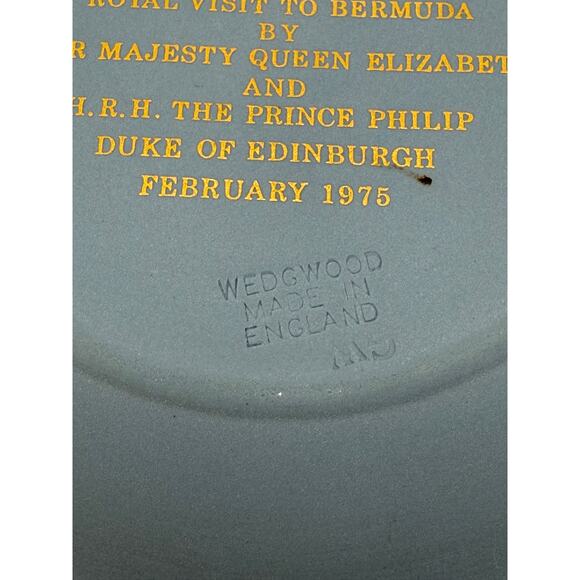 Wedgwood Jasperware Blue & White Royal Bermuda February 1975 Porcelain Plate - Picture 5 of 6